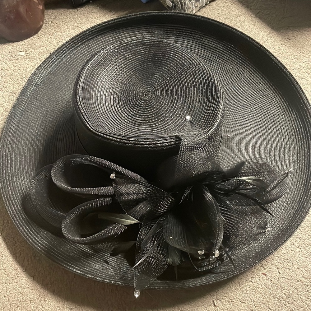 Vintage Betmar NY Wide Brim Black Ribboned
Fancy Church Wedding Derby Hat